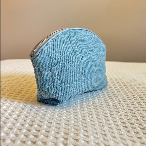 🛍SOLD🛍 Christian Dior Cosmetic Bag - Picture 8 of 9
